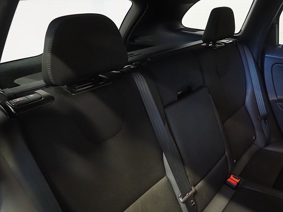 Volvo XC60 12 of 23
