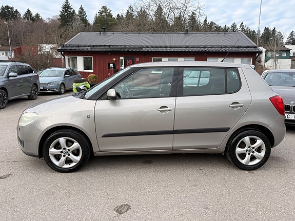 Skoda Fabia 3 of 5
