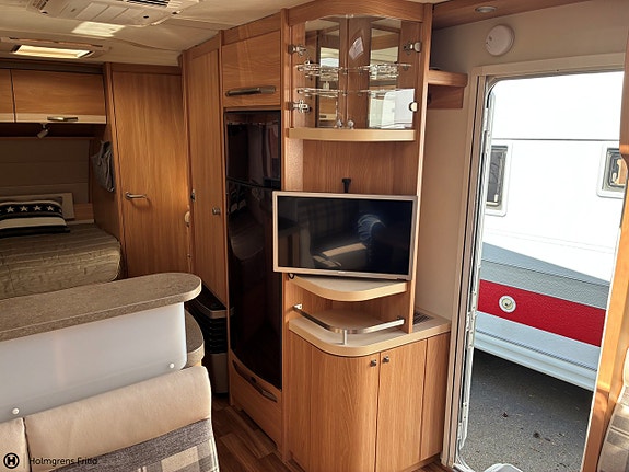 Knaus 590 Fus sudwind fransk bädd 5 of 10
