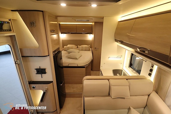 Rapido 650 F / Öppen planlösning / Queenbed 17 of 19