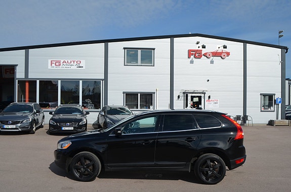 Volvo XC60 3 of 26