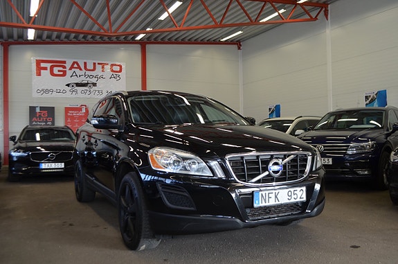 Volvo XC60 14 of 26