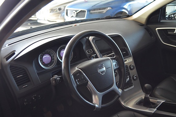Volvo XC60 19 of 26