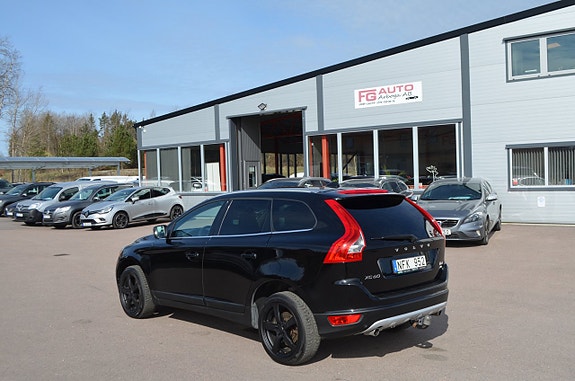 Volvo XC60 4 of 26