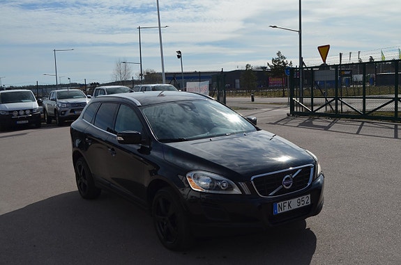 Volvo XC60 9 of 26