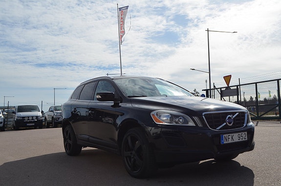 Volvo XC60 10 of 26