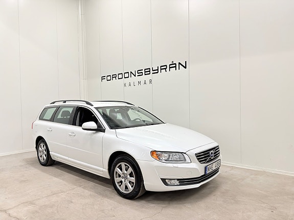 Volvo V70 2 of 5