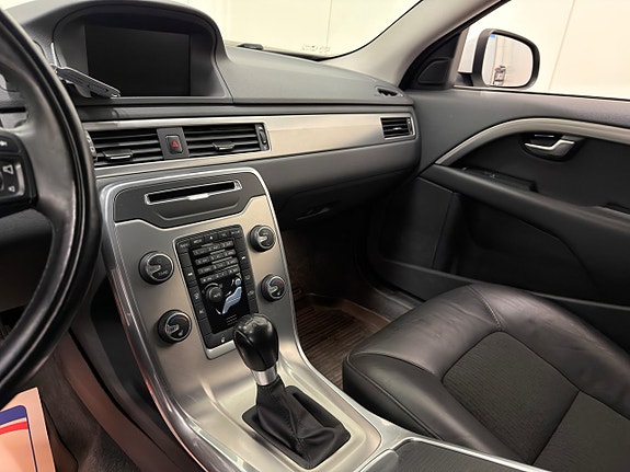 Volvo V70 15 of 20