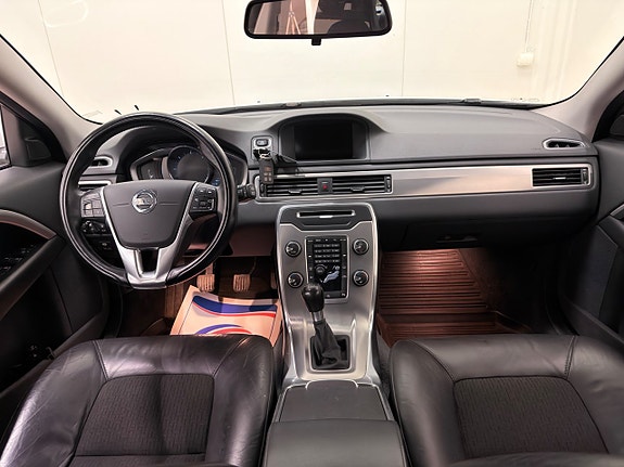 Volvo V70 14 of 20