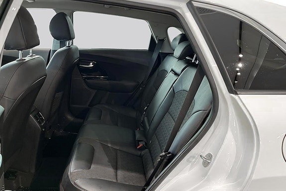 Kia Niro 9 of 21