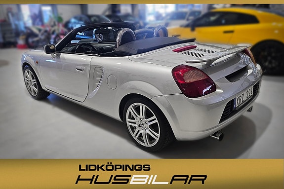 Toyota MR2 10 of 16