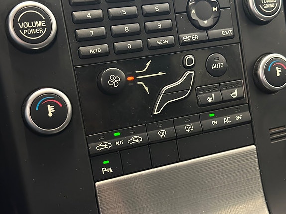 Volvo V70 18 of 21