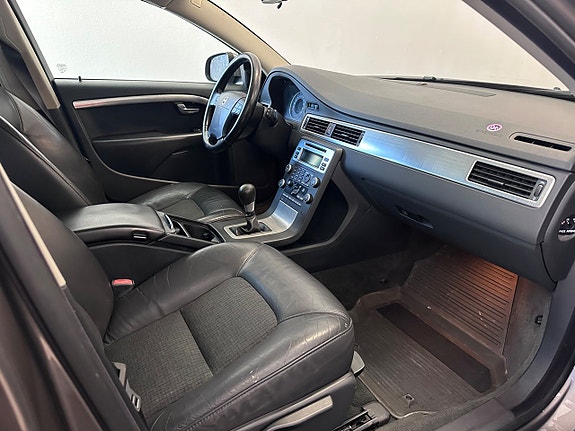 Volvo V70 19 of 21