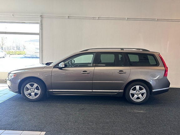 Volvo V70 9 of 21