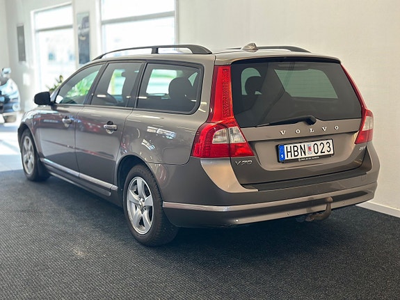 Volvo V70 8 of 21