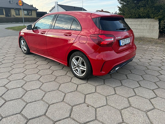 Mercedes-Benz A180 4 of 5