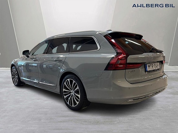 Volvo V90 11 of 13