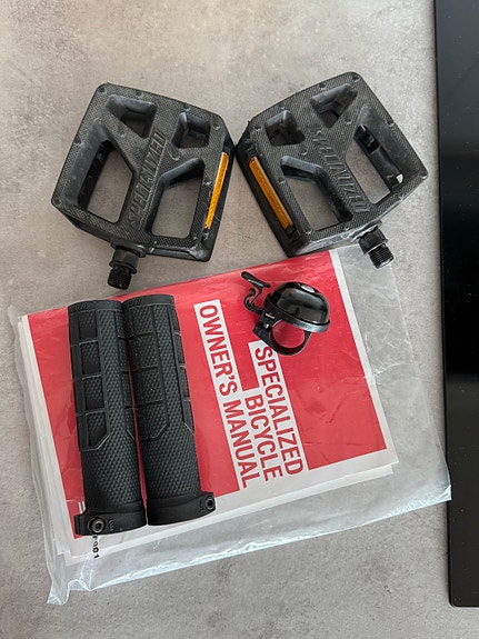 Product image 9 of 9