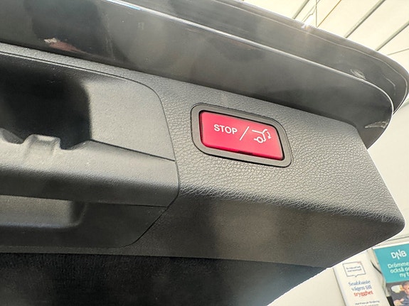 Mercedes-Benz E220 13 of 23