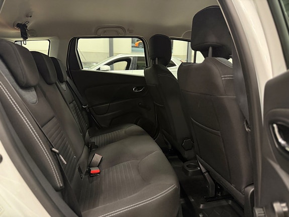 Renault Clio 14 of 25
