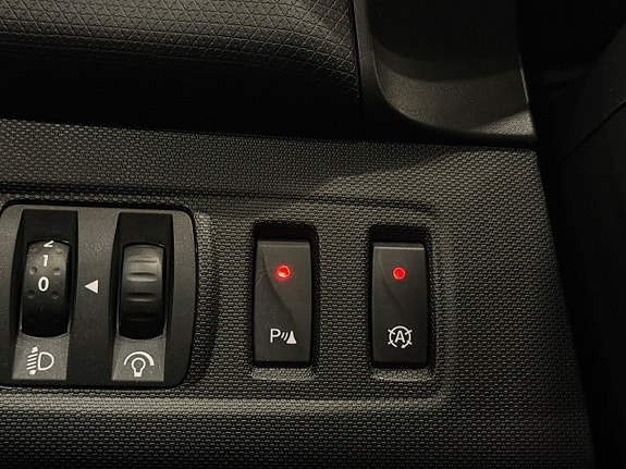 Renault Clio 20 of 25
