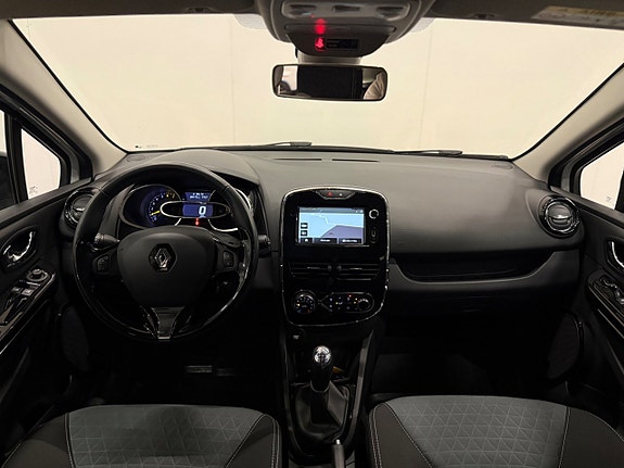 Renault Clio 10 of 25