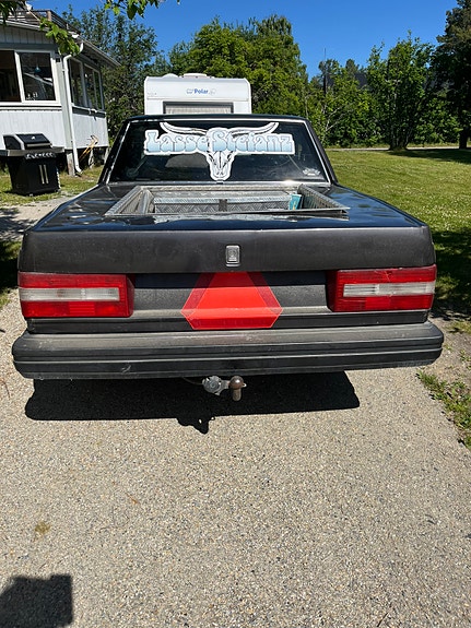 Volvo 740 2 of 3