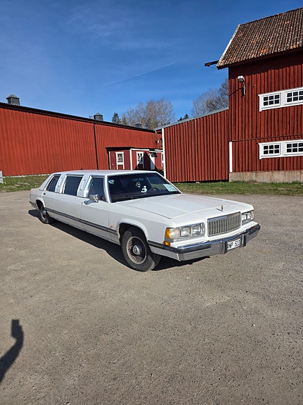 Mercury Grand Marquis 2 of 5