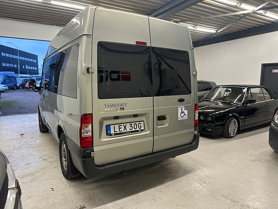 Ford Transit 3 of 5