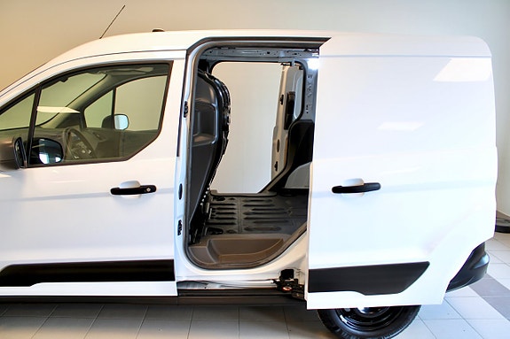 Ford Transit Connect 7 of 11