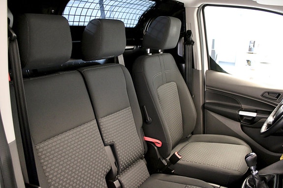 Ford Transit Connect 10 of 11