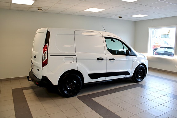 Ford Transit Connect 4 of 5