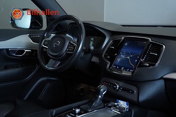 Volvo XC90 10 of 20