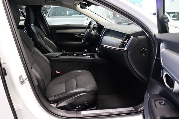Volvo V90 12 of 23
