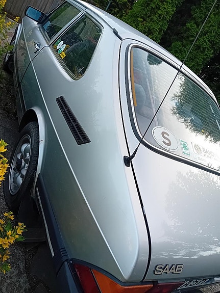 Saab 900 4 of 5
