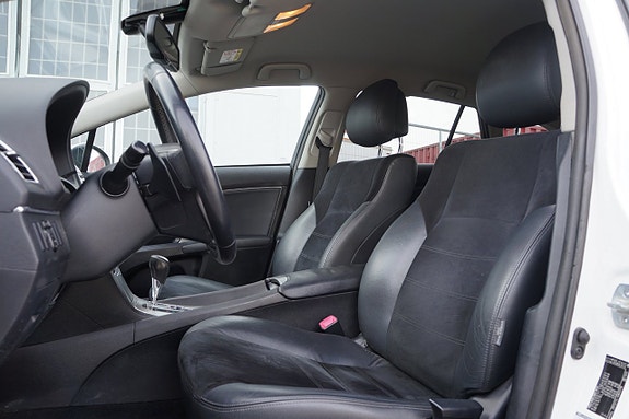 Toyota Avensis 7 of 18