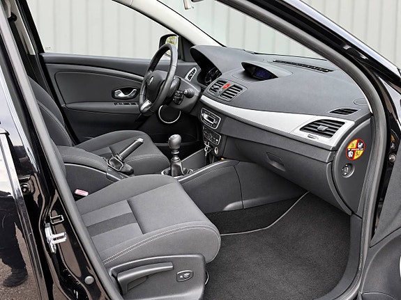 Renault Megane 12 of 13
