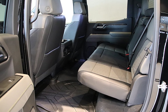 Chevrolet Silverado 1500 9 of 26