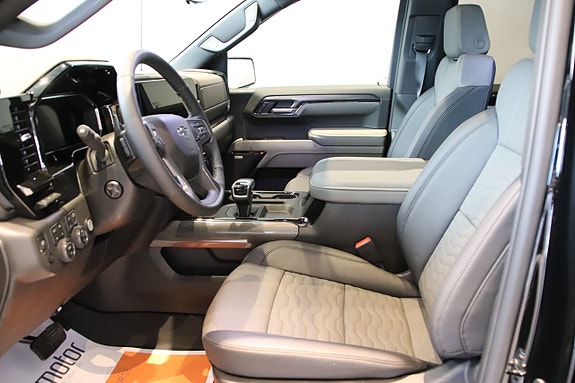 Chevrolet Silverado 1500 12 of 26