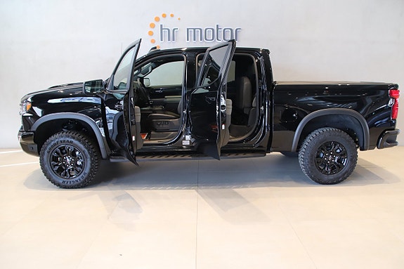 Chevrolet Silverado 1500 8 of 26