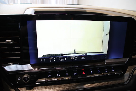 Chevrolet Silverado 1500 24 of 26