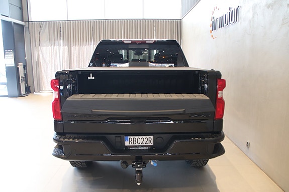 Chevrolet Silverado 1500 6 of 26