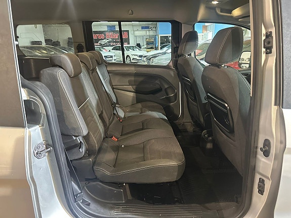 Ford Connect Tourneo 10 of 17