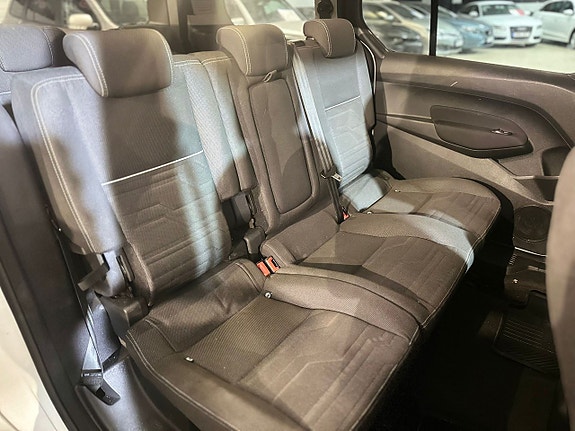 Ford Connect Tourneo 11 of 17