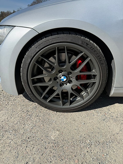 BMW 330d 9 of 17