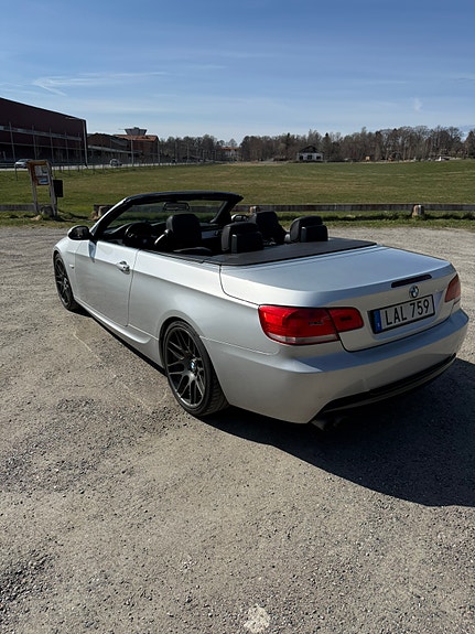 BMW 330d 6 of 17