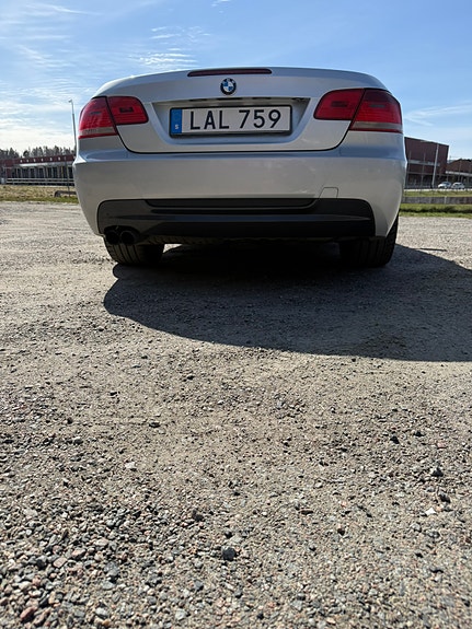 BMW 330d 13 of 17