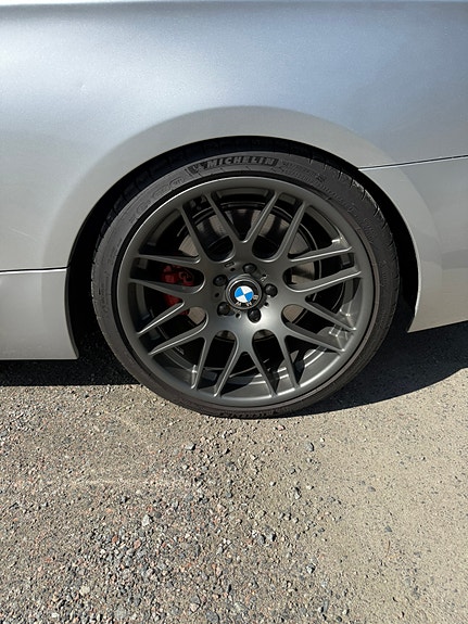 BMW 330d 10 of 17