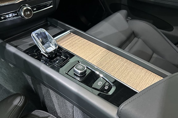 Volvo XC60 16 of 18