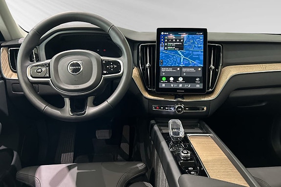 Volvo XC60 9 of 18